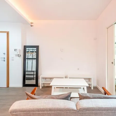 Апартаменты Guestready - Fantastic Studio In Alcantara 1E